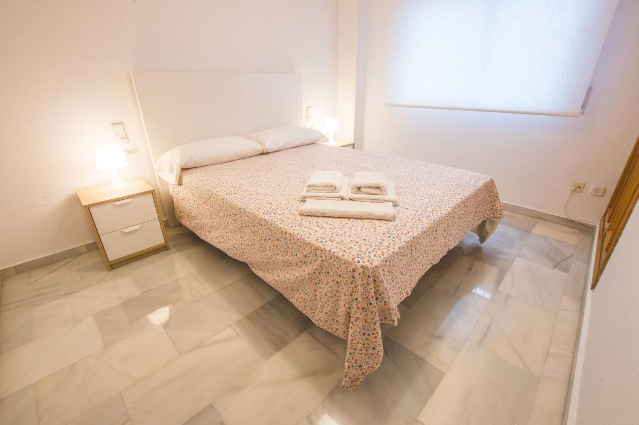 Qh Puerta Real Apartment Granada Luaran gambar