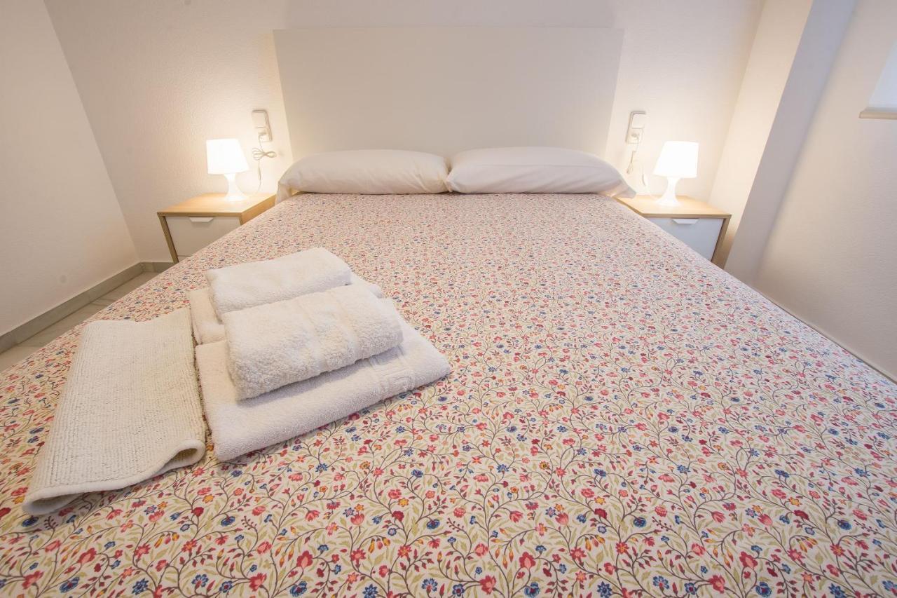 Qh Puerta Real Apartment Granada Luaran gambar