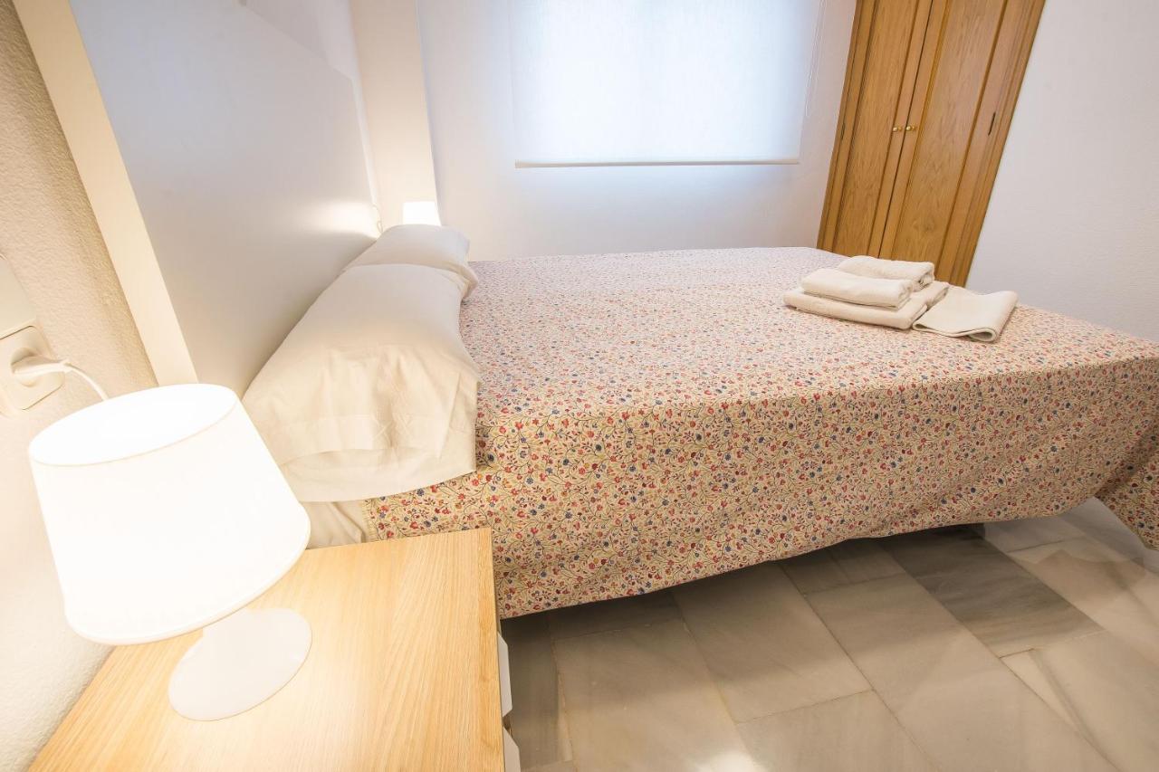 Qh Puerta Real Apartment Granada Luaran gambar