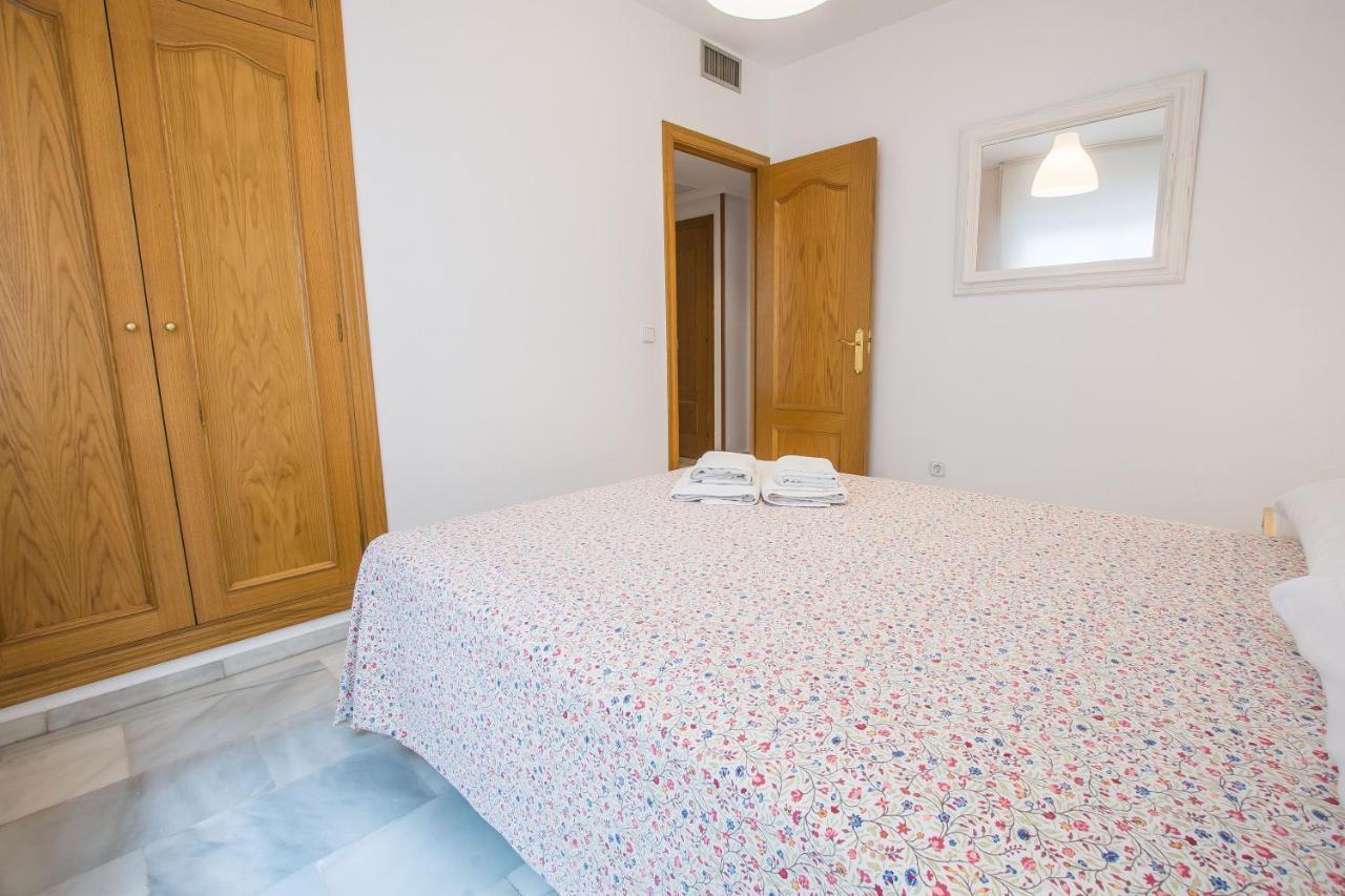 Qh Puerta Real Apartment Granada Luaran gambar